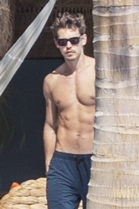 austin butler without a shirt.